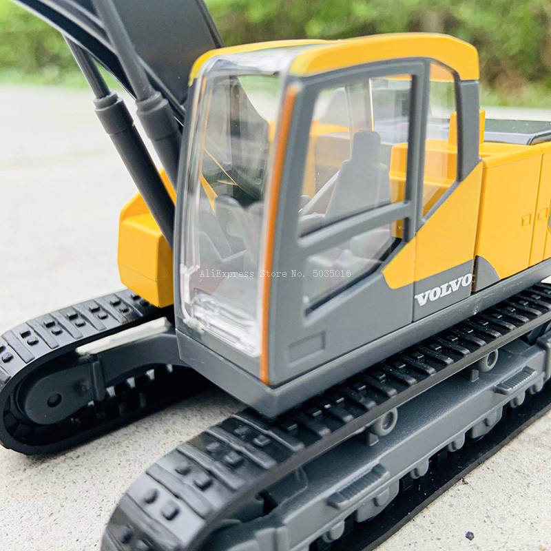 Bburago 1:50 Volvo modello di  - Renewable Energy Model recensione e prezzo